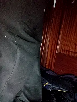 Snapshot of Xxxasrty chatting on 10.17.25 Xxxasrty online show from 10.17.25