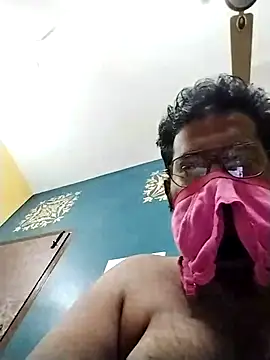 naughtykarthiktamilboy975 online show from 02.20.26