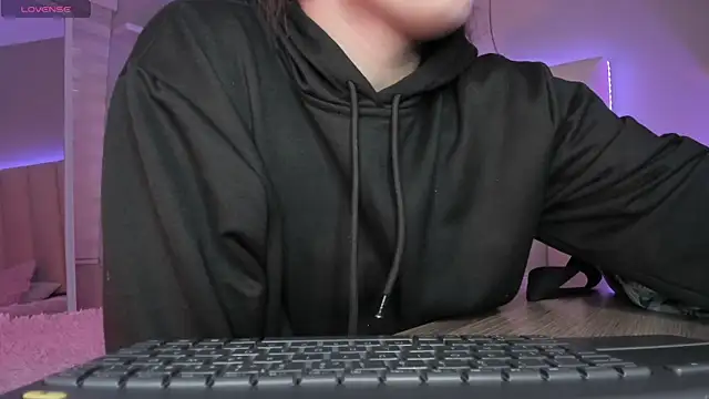 Megan mooree  online show from 03.22.25