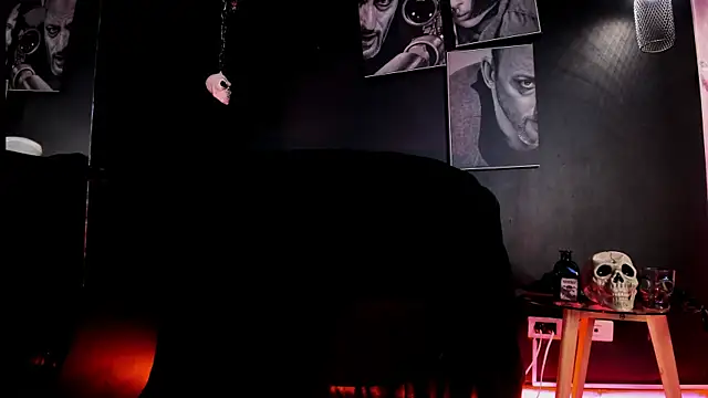 Agnes jones  online show from 09.15.25