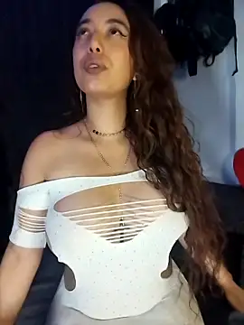 liannalee  online show from 09.16.25