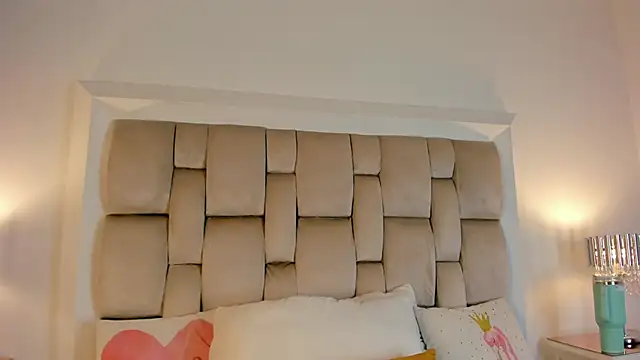 SamanthaBrown69 online show from 10.10.25