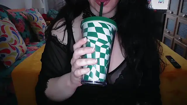 Snapshot of CronacaErotica chatting on 04.02.26 CronacaErotica online show from 04.02.26