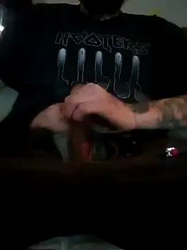 Snapshot of RobStrokes215 chatting on 01.24.25 RobStrokes215 online show from 01.24.25