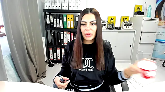 kilenyapatrice online show from 11.06.25