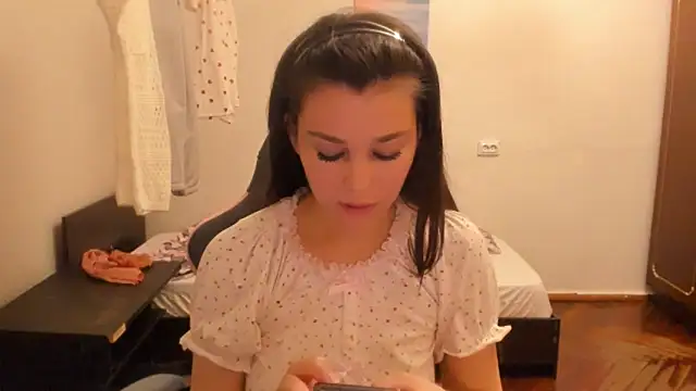 LunaXmii online show from 02.10.25