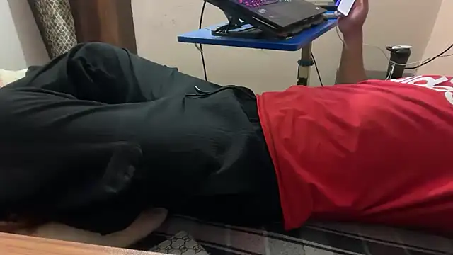 sexyboy09 online show from 10.29.25