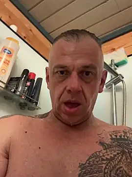 JakubW79 online show from 10.18.25