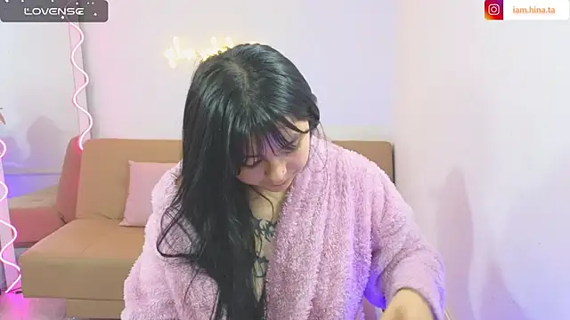 hina tay online show from 01.23.25