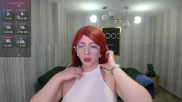 Snapshot of Rachel_t_ chatting on 12.01.24 Rachel t online show from 12.01.24