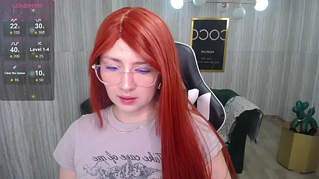 Snapshot of Rachel_t_ chatting on 12.05.24 Rachel t online show from 12.05.24