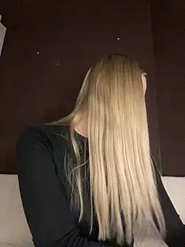 Alisa Rise online show from 02.14.25