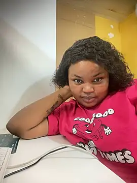 Curveysinaa online show from 02.21.25