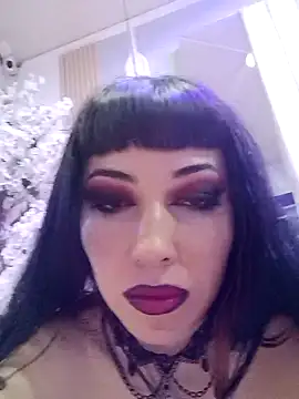 Snapshot of alixxon1 chatting on 06.19.26 alixxon1 online show from 06.19.26