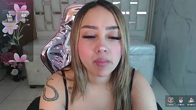 Snapshot of merloth_sub chatting on 03.21.25 merloth sub online show from 03.21.25