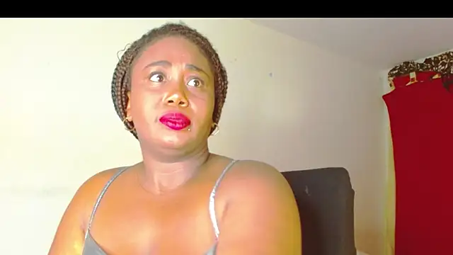 Snapshot of sarhita_cocoa chatting on 12.15.24 sarhita cocoa online show from 12.15.24