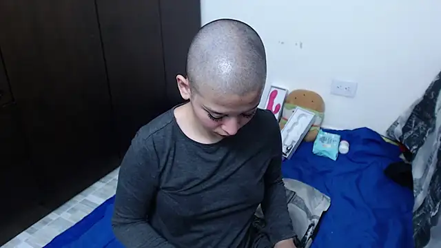 Bitsy Messy online show from 12.11.24