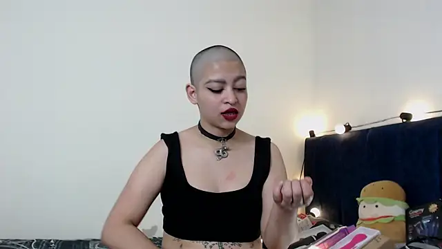 Bitsy Messy online show from 12.20.24