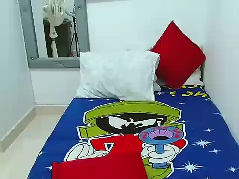 Velk hot online show from 12.02.25