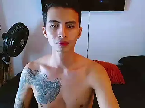 Snapshot of Velk_hot chatting on 05.11.26 Velk hot online show from 05.11.26