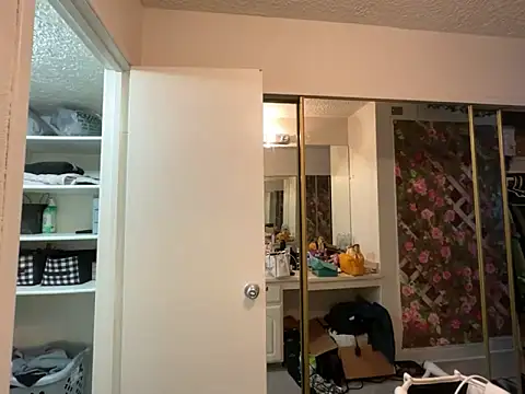 GoddessNih online show from 10.25.25