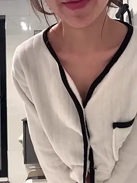 Aimeil online show from 03.08.25