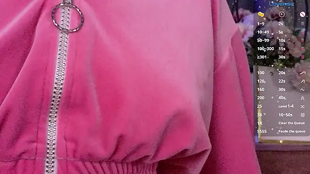 Snapshot of jenny_bunny_ chatting on 01.09.25 jenny bunny online show from 01.09.25