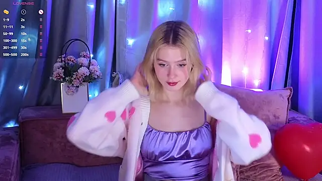 Snapshot of jenny_bunny_ chatting on 02.16.25 jenny bunny online show from 02.16.25