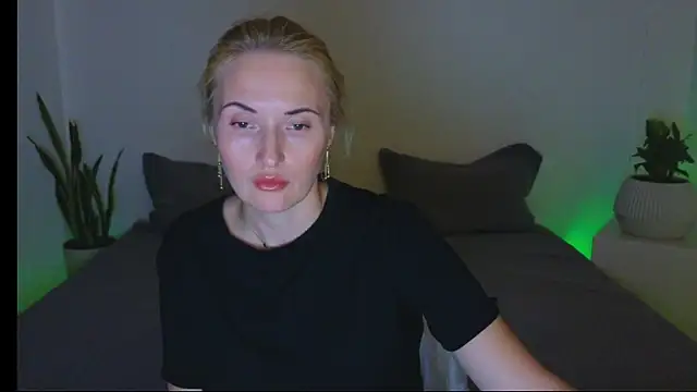 Snapshot of AlisssaRose chatting on 03.20.25 AlisssaRose online show from 03.20.25