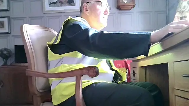 Adamdaddybear online show from 02.26.25