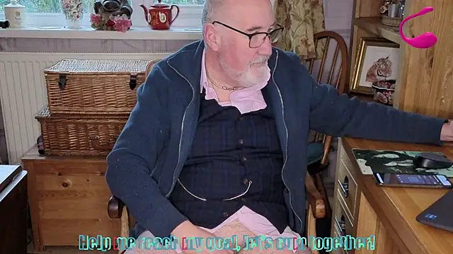 Adamdaddybear online show from 02.10.26