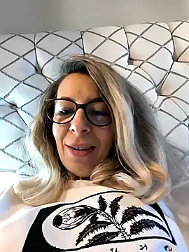 SukyGirl online show from 02.23.25