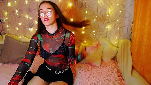 fluffy kitty  online show from 09.21.25