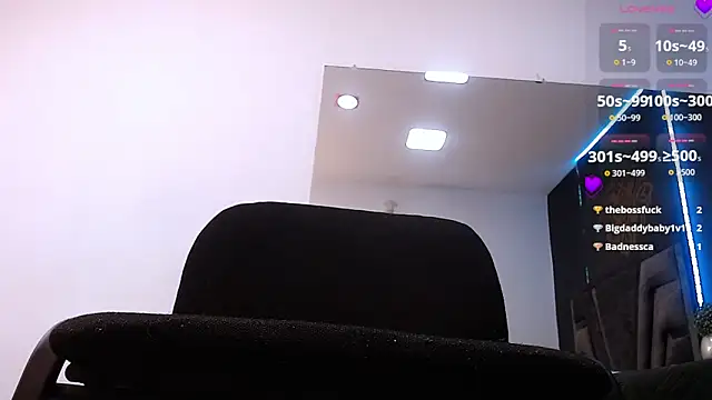 Snapshot of stefany_bro chatting on 03.08.25 stefany bro online show from 03.08.25