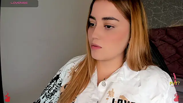 Lucia star   online show from 01.04.25