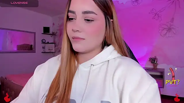 Lucia star   online show from 02.22.25