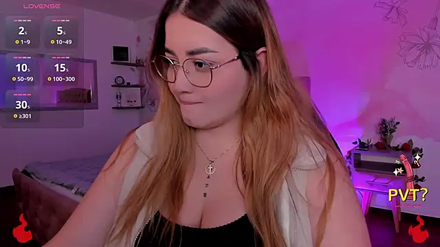 Lucia star   online show from 03.21.25