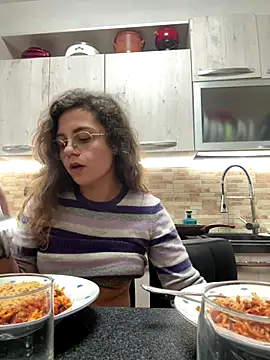 ItalianiMuli online show from 10.10.25