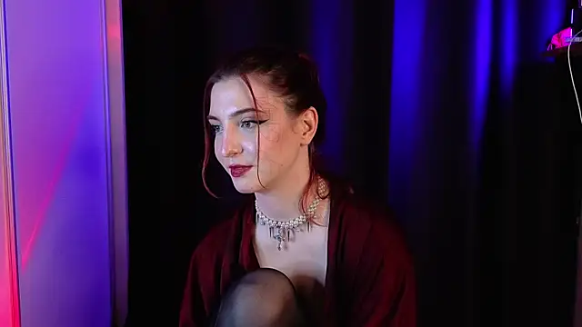 LisaVamp online show from 12.27.24