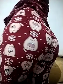 Snapshot of Dalou3a69 chatting on 02.02.25 Dalou3a69 online show from 02.02.25