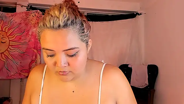 Snapshot of Agatha_humidity chatting on 01.05.25 Agatha humidity online show from 01.05.25