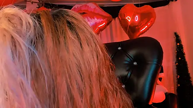 Snapshot of Agatha_humidity chatting on 02.15.25 Agatha humidity online show from 02.15.25