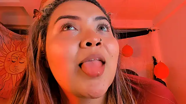 Snapshot of Agatha_humidity chatting on 02.17.25 Agatha humidity online show from 02.17.25