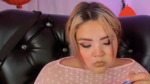 Snapshot of Agatha_humidity chatting on 02.18.25 Agatha humidity online show from 02.18.25