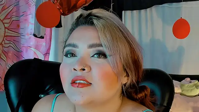 Snapshot of Agatha_humidity chatting on 02.19.25 Agatha humidity online show from 02.19.25