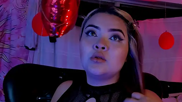 Snapshot of Agatha_humidity chatting on 02.22.25 Agatha humidity online show from 02.22.25