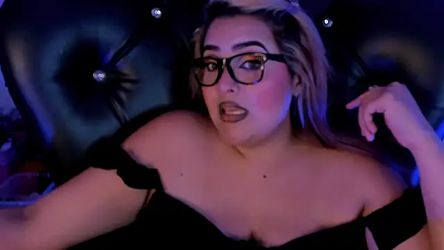 Snapshot of Agatha_humidity chatting on 03.03.25 Agatha humidity online show from 03.03.25