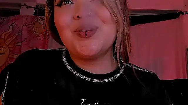 Snapshot of Agatha_humidity chatting on 03.10.25 Agatha humidity online show from 03.10.25