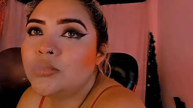 Snapshot of Agatha_humidity chatting on 03.16.25 Agatha humidity online show from 03.16.25