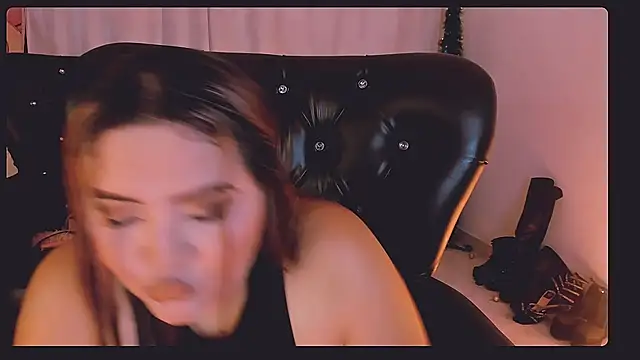 Snapshot of Agatha_humidity chatting on 03.23.25 Agatha humidity online show from 03.23.25